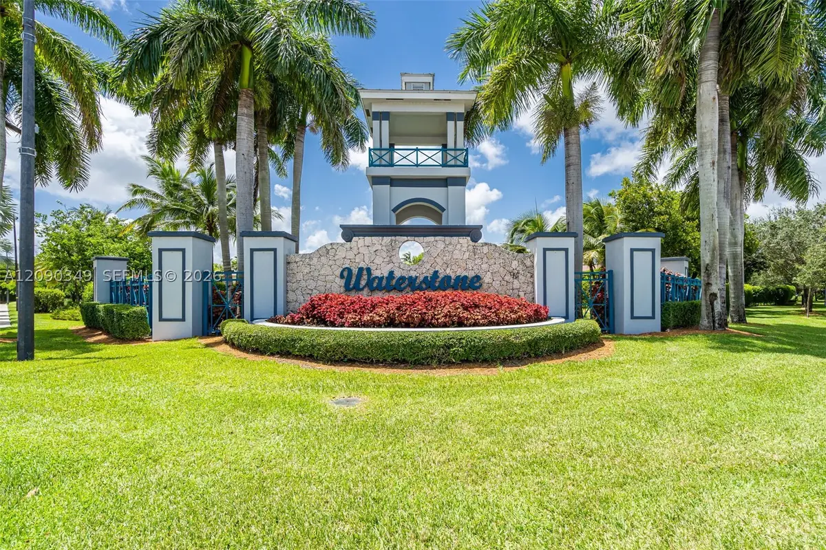 1002 NE 41st Pl, Homestead, FL 33033 - #1