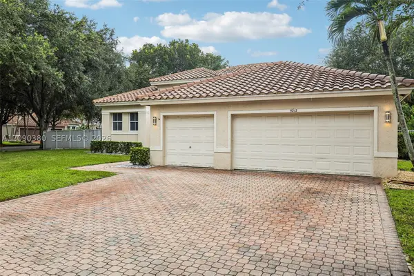 5212 NW 51st St, Coconut Creek, FL 33073