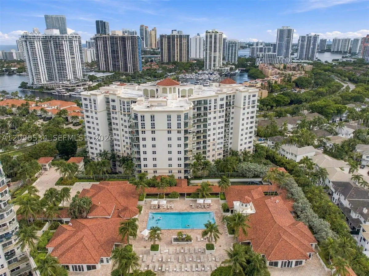 19900 E Country Club Dr #116, Aventura, FL 33180 - #1