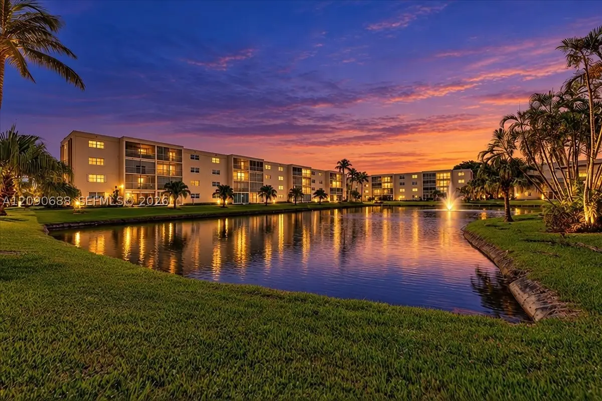 424 SE 10th St #104, Dania Beach, FL 33004 - #1
