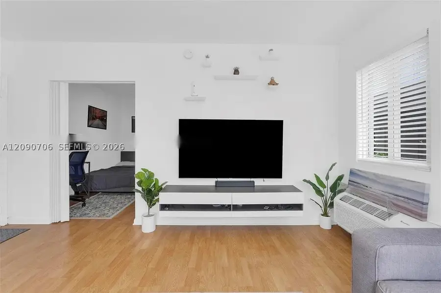 1027 Euclid Ave #12, Miami Beach, FL 33139 - #3