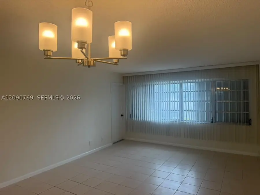 330 SE 2nd St #202E, Hallandale Beach, FL 33009 - #2