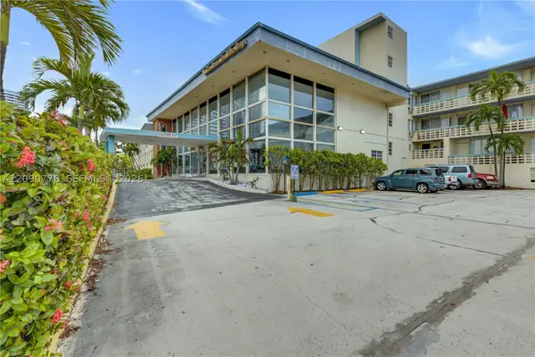 6484 Indian Creek Dr #103, Miami Beach, FL 33141