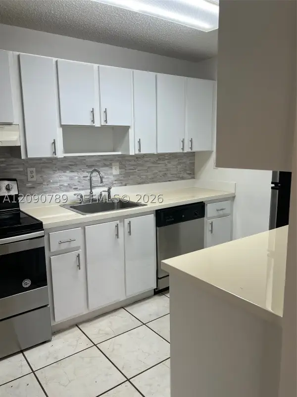 20680 NE 4th Ct #206, Miami, FL 33179