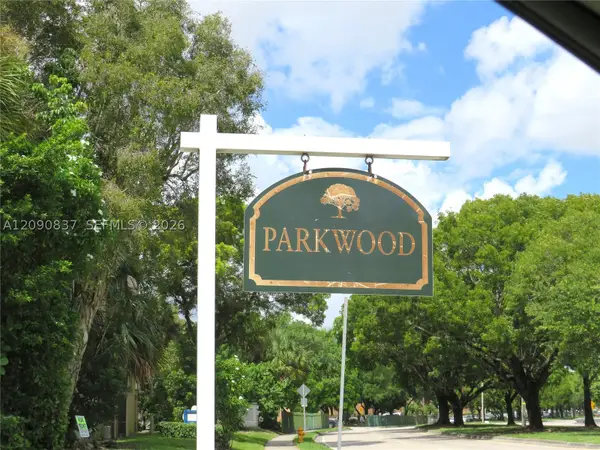 9270 Fontainebleau Blvd #203, Miami, FL 33172