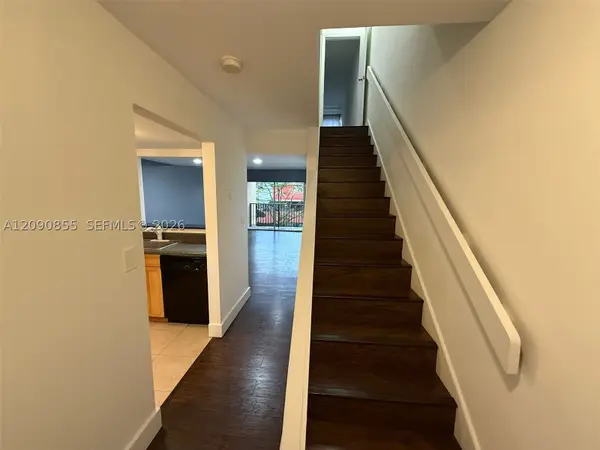 231 NW 109th Ave #209, Miami, FL 33172