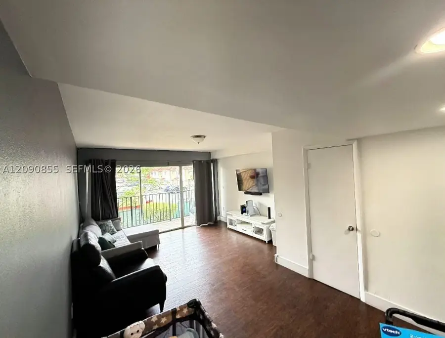231 NW 109th Ave #209, Miami, FL 33172 - #2