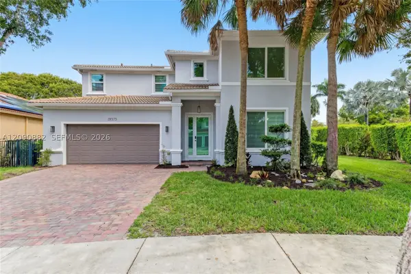 19373 Stonebrook St, Weston, FL 33332