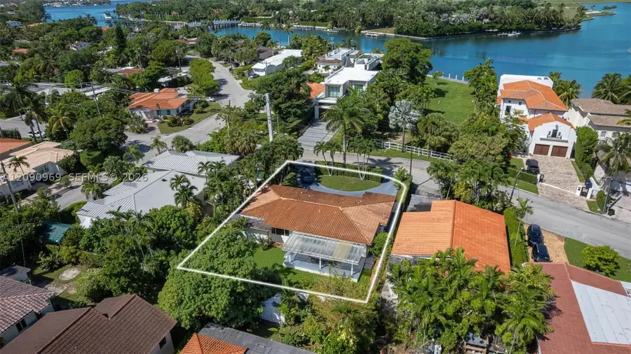 9217 Bay Dr, Surfside, FL 33154 - #3
