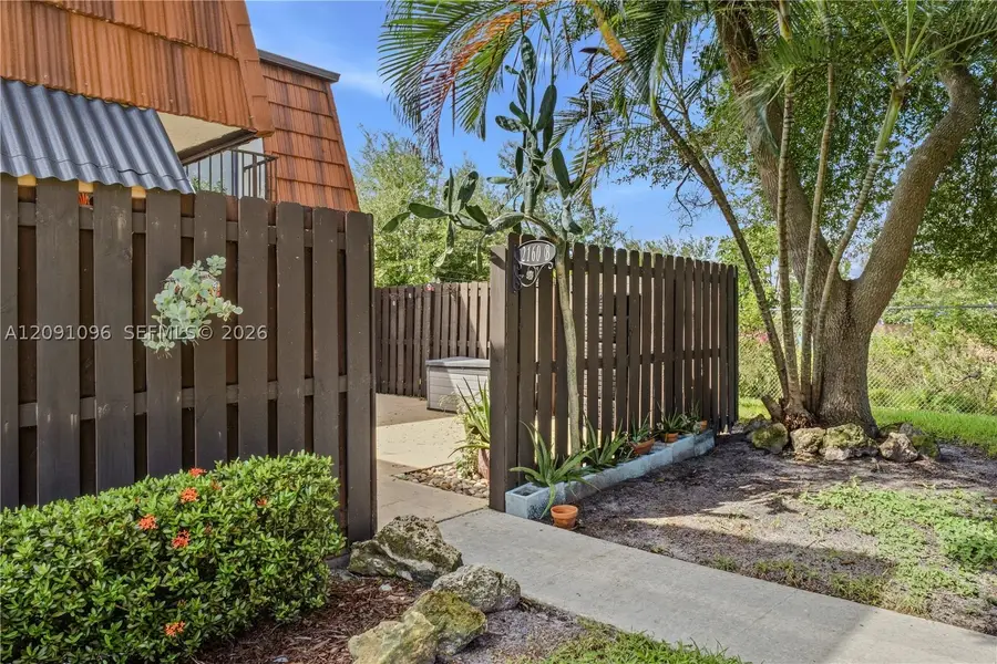 2160 White Pine Cir #B, Greenacres, FL 33415 - #2