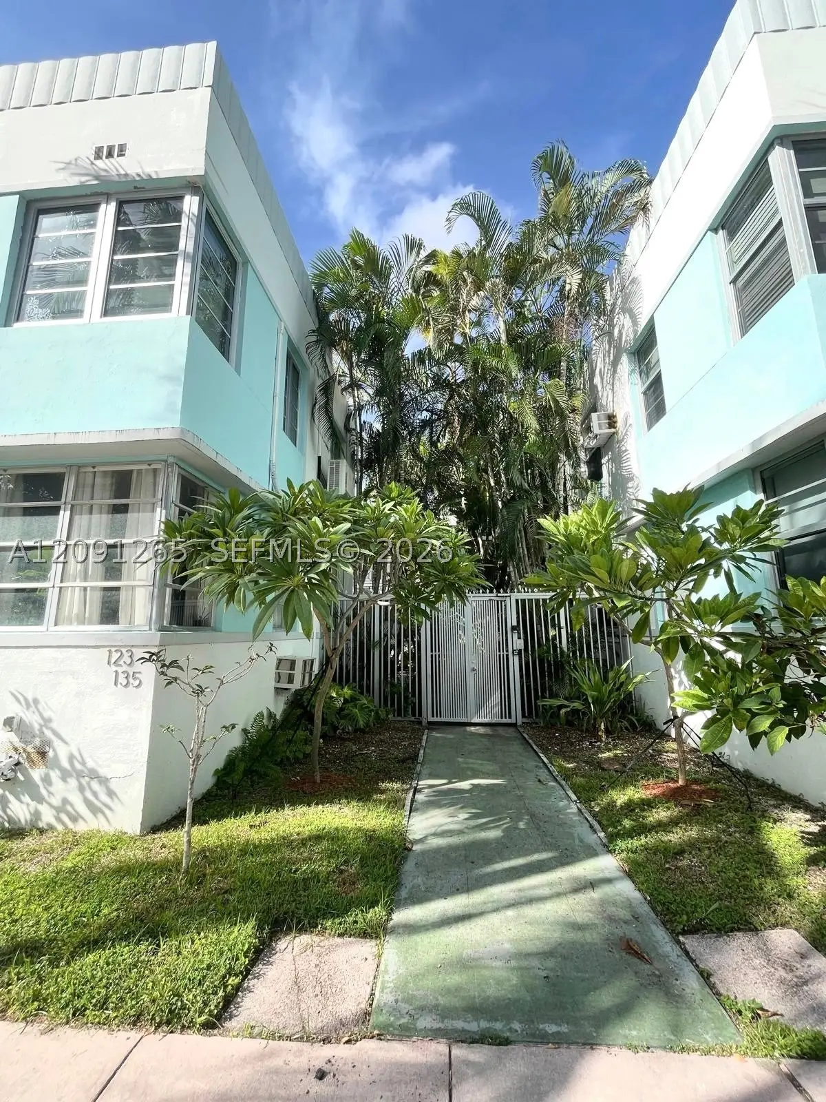 123 3rd St #10, Miami Beach, FL 33139 - #1