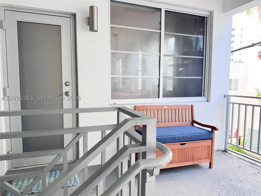 123 3rd St #10, Miami Beach, FL 33139 - #2