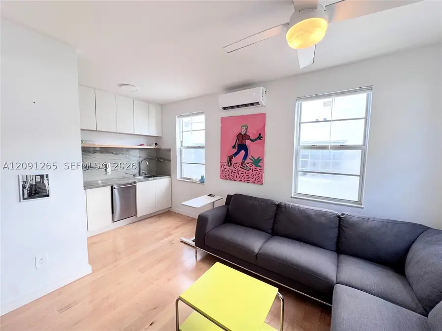 123 3rd St #10, Miami Beach, FL 33139 - #3