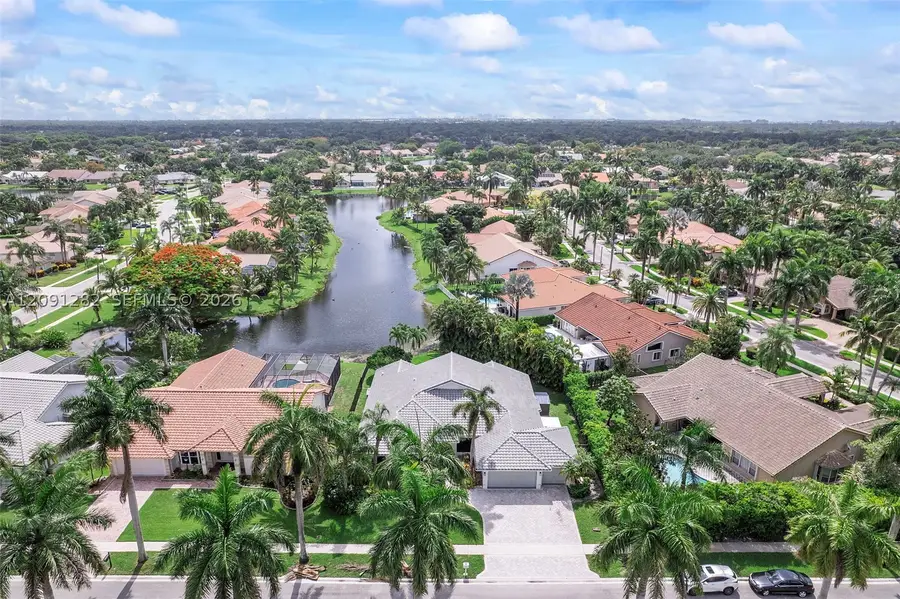 550 NW 110th Ave, Plantation, FL 33324 - #2