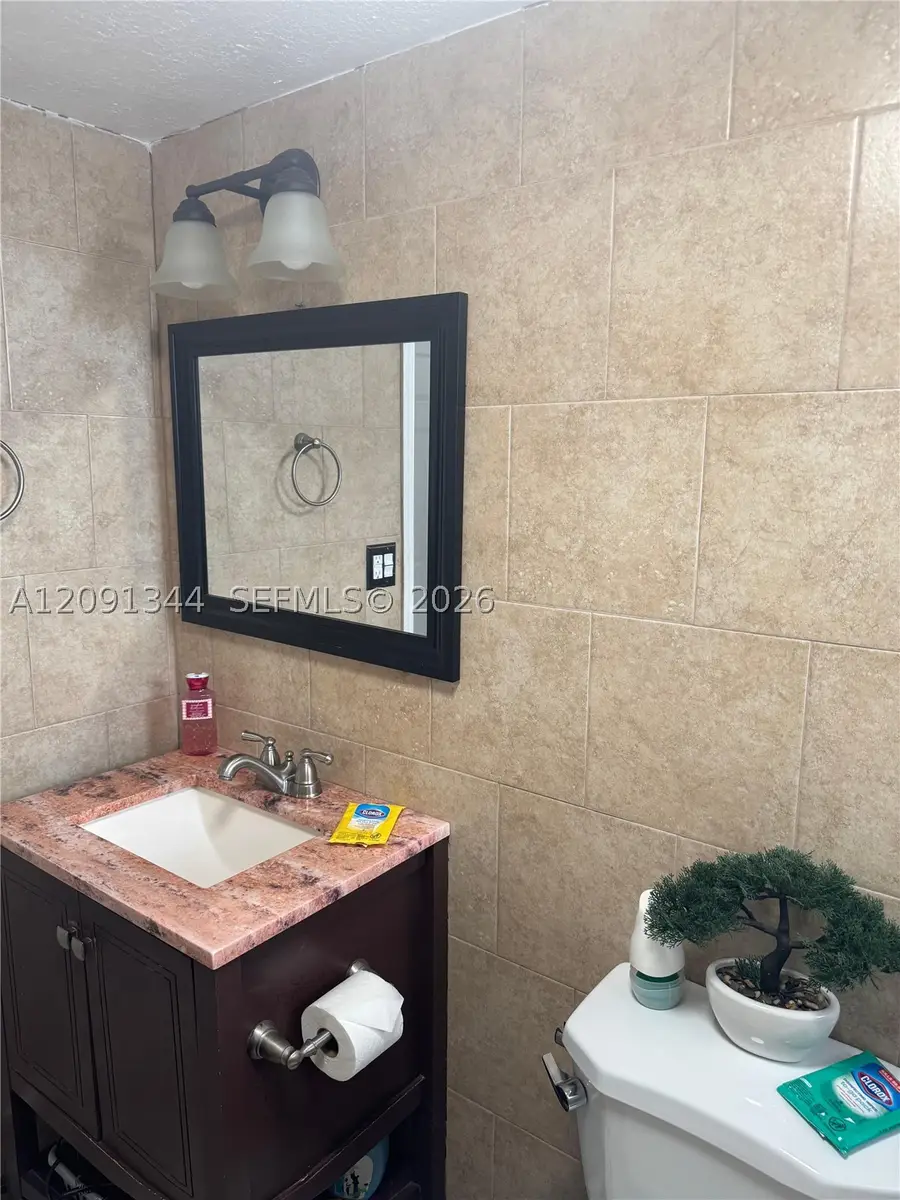 4550 NW 9th St #901E, Miami, FL 33126 - #3