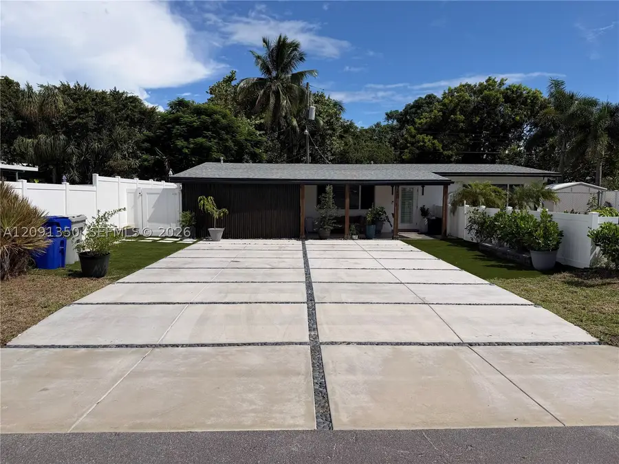 310 NE 12th Ave, Pompano Beach, FL 33060 - #2