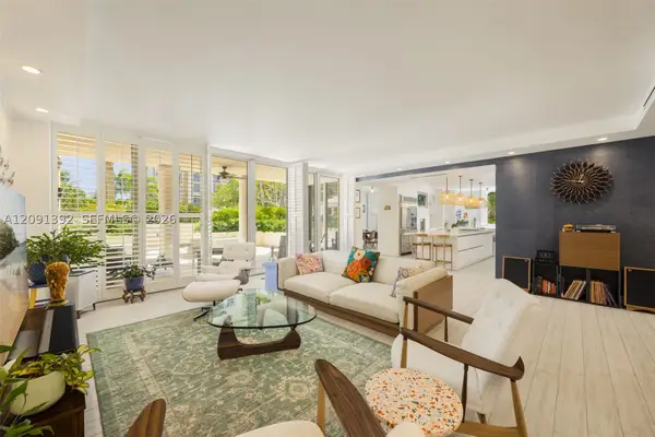 445 Grand Bay Dr #104, Key Biscayne, FL 33149