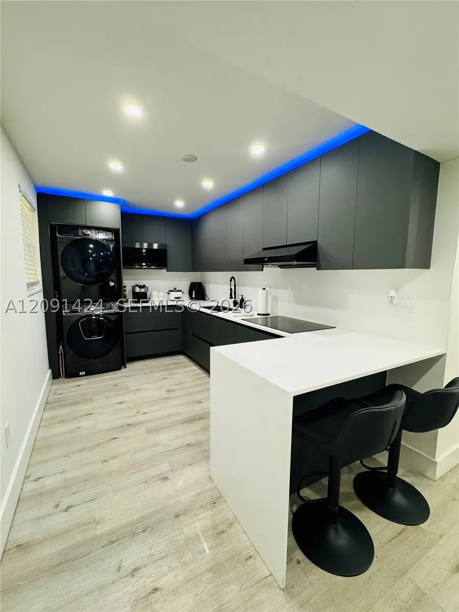 1555 W 44th Pl #214D, Hialeah, FL 33012 - #2