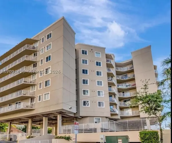 102 SW 6th Ave #604, Miami, FL 33130