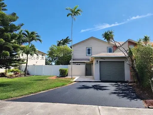 3124 Spanish Trl, Delray Beach, FL 33483 - #1