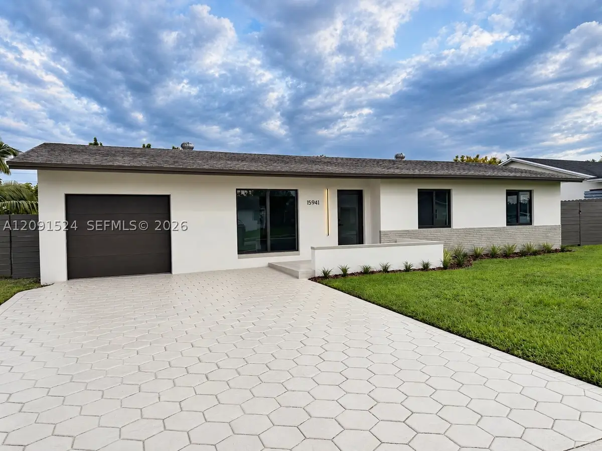 15941 SW 104th Ct, Miami, FL 33157 - #1