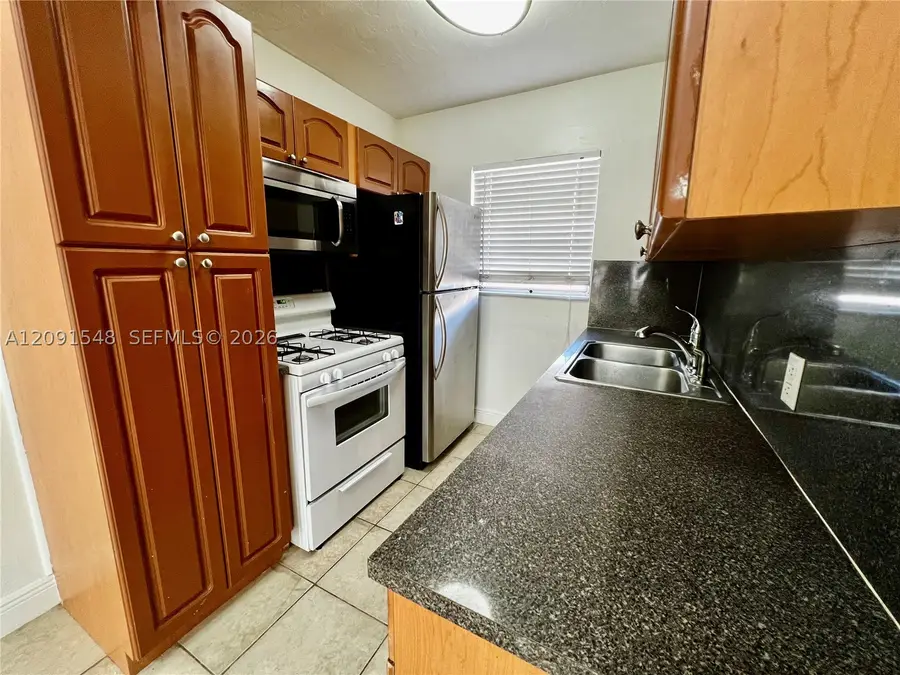 2072 NE 169th St #8, North Miami Beach, FL 33162 - #2