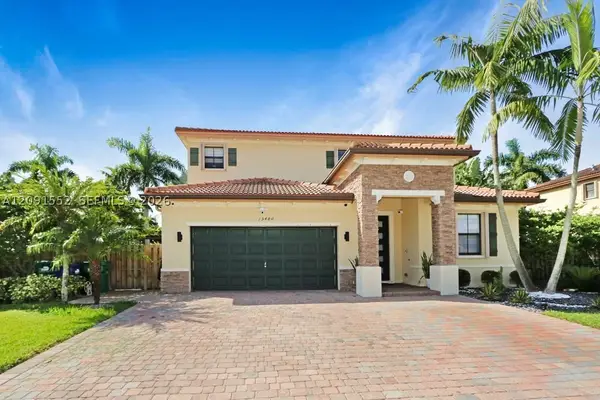 15480 SW 119th Ter, Miami, FL 33196