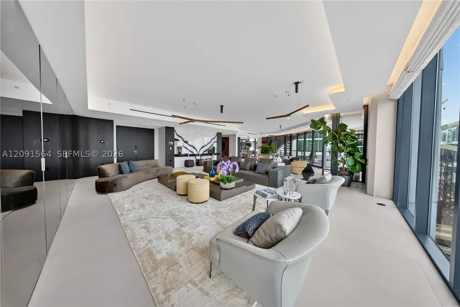 1000 NE Biscayne Blvd #2202, Miami, FL 33132 - #3