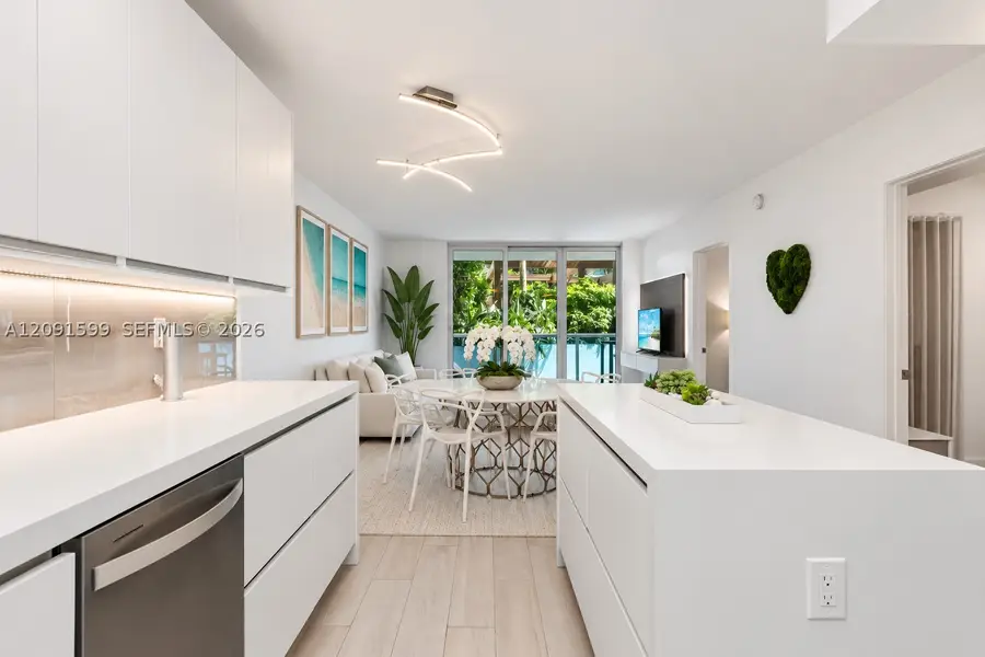 2301 Collins Ave #318, Miami Beach, FL 33139 - #2