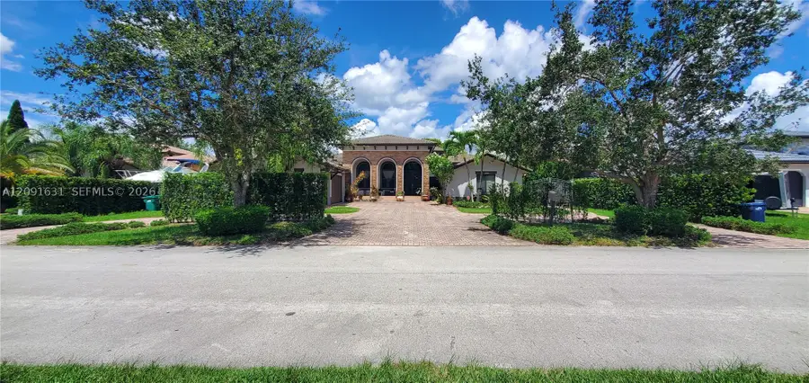 12965 SW 197th St, Miami, FL 33177 - #2
