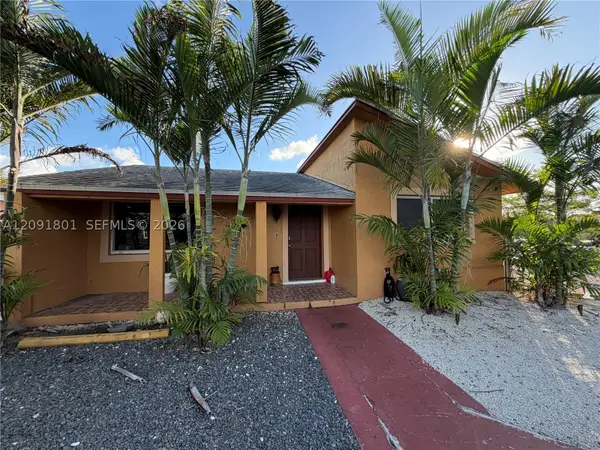30486 SW 162nd Pl, Homestead, FL 33033