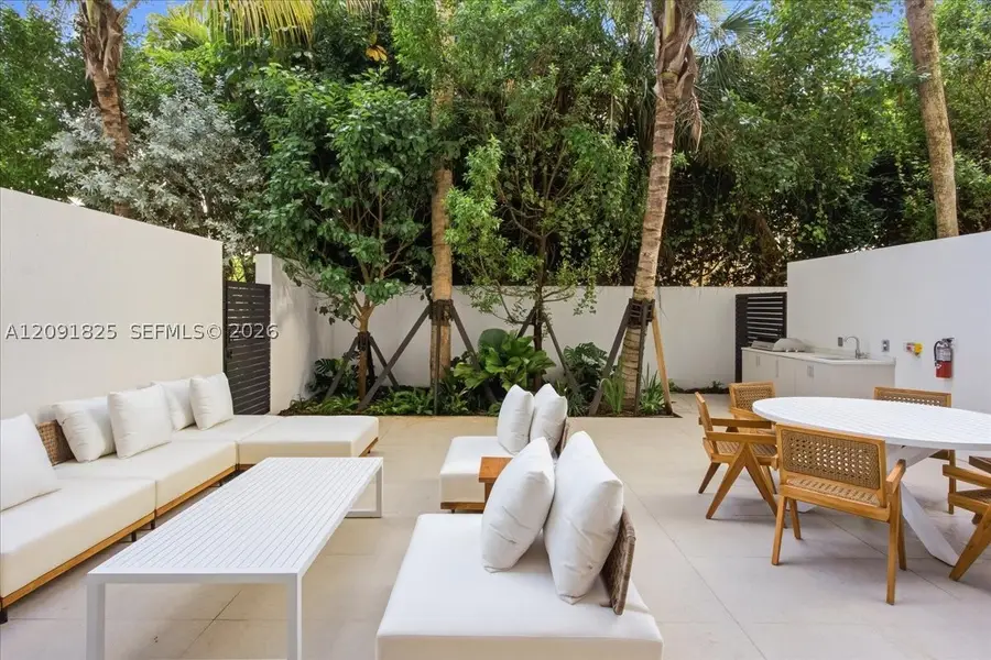 2200 Brickell Ave #GV04, Miami, FL 33129 - #2