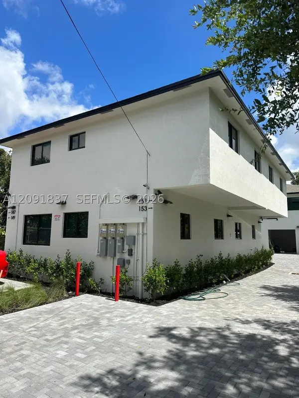147 NW 61st St, Miami, FL 33127