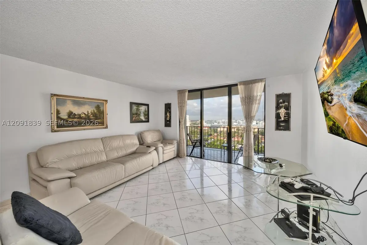 18151 NE 31st Ct #2008, Aventura, FL 33160 - #1