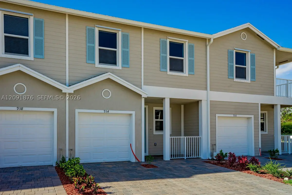 934 SE 19th St, Homestead, FL 33034 - #1