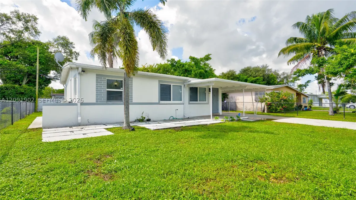 4250 SW 39th St, West Park, FL 33023 - #1
