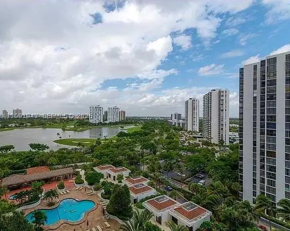 20281 E Country Club Dr #1105, Aventura, FL 33180