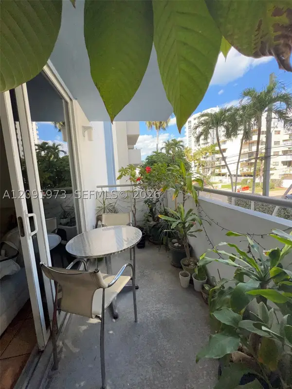 1658 Bay Rd #203, Miami Beach, FL 33139
