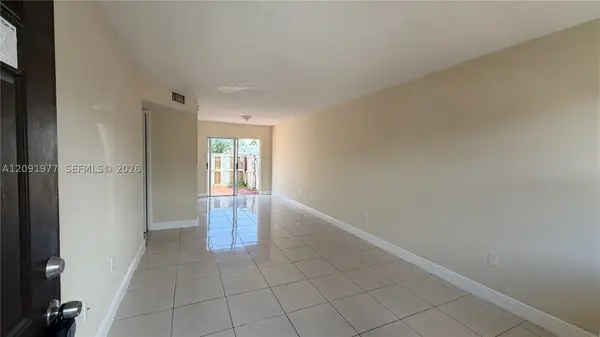 5461 W 24th Ave #18, Hialeah, FL 33016