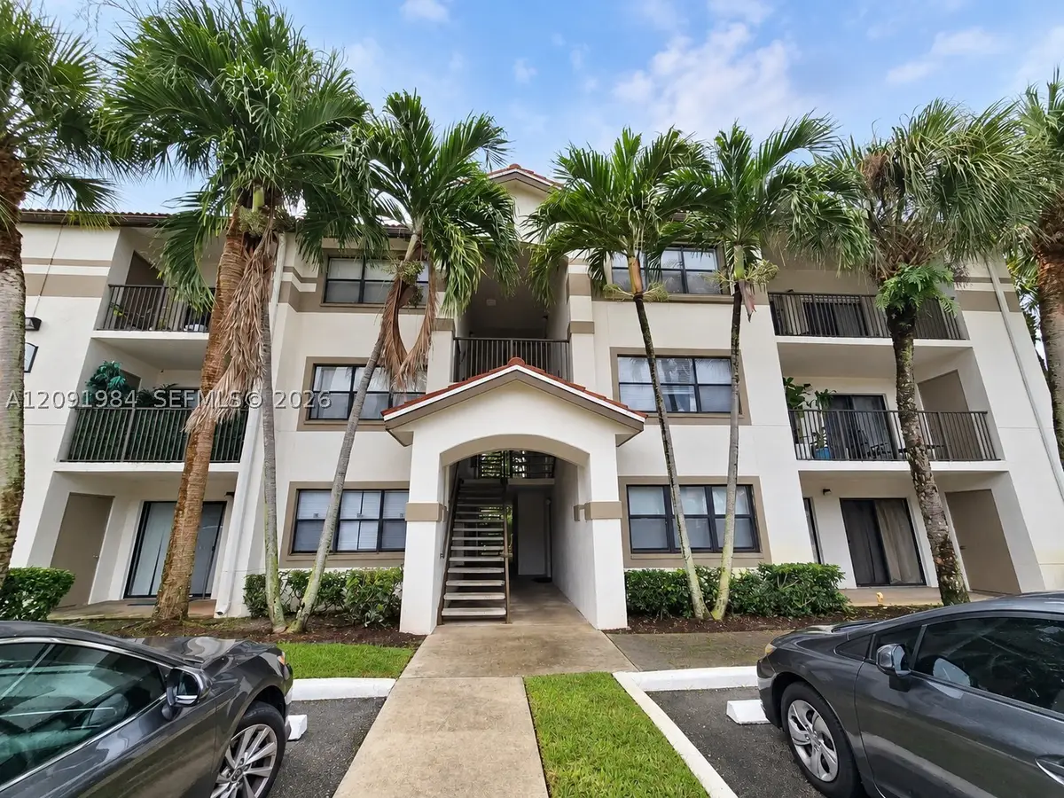 620 S Park Rd #25-2, Hollywood, FL 33021 - #1