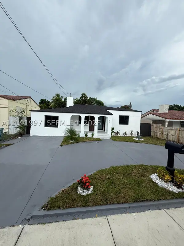 3151 NW 2nd St, Miami, FL 33125