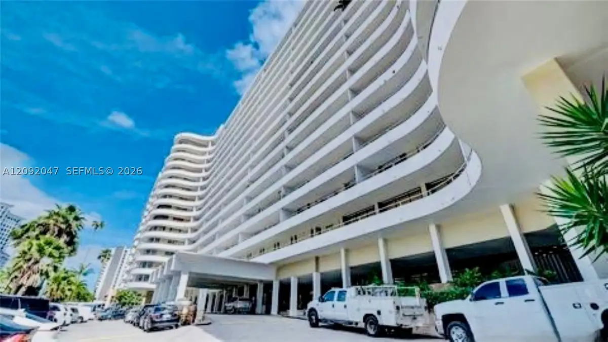 5555 Collins Ave #7P, Miami Beach, FL 33140 - #1