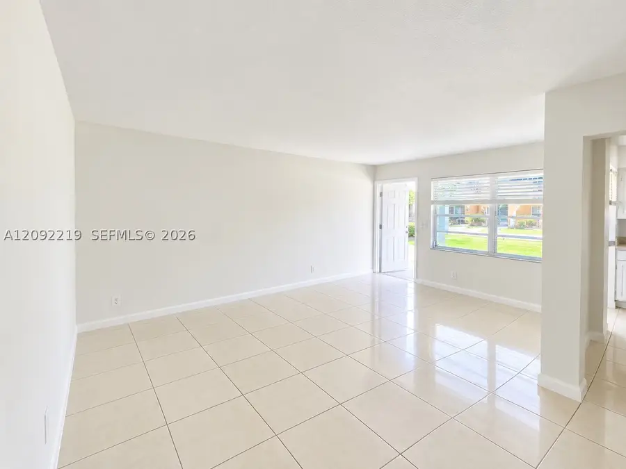 201 NE 14th Ave #5A, Hallandale Beach, FL 33009 - #3
