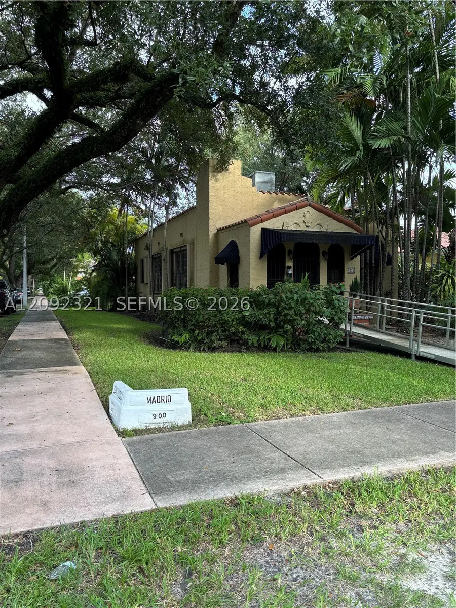 825 Madrid St, Coral Gables, FL 33134 - #2