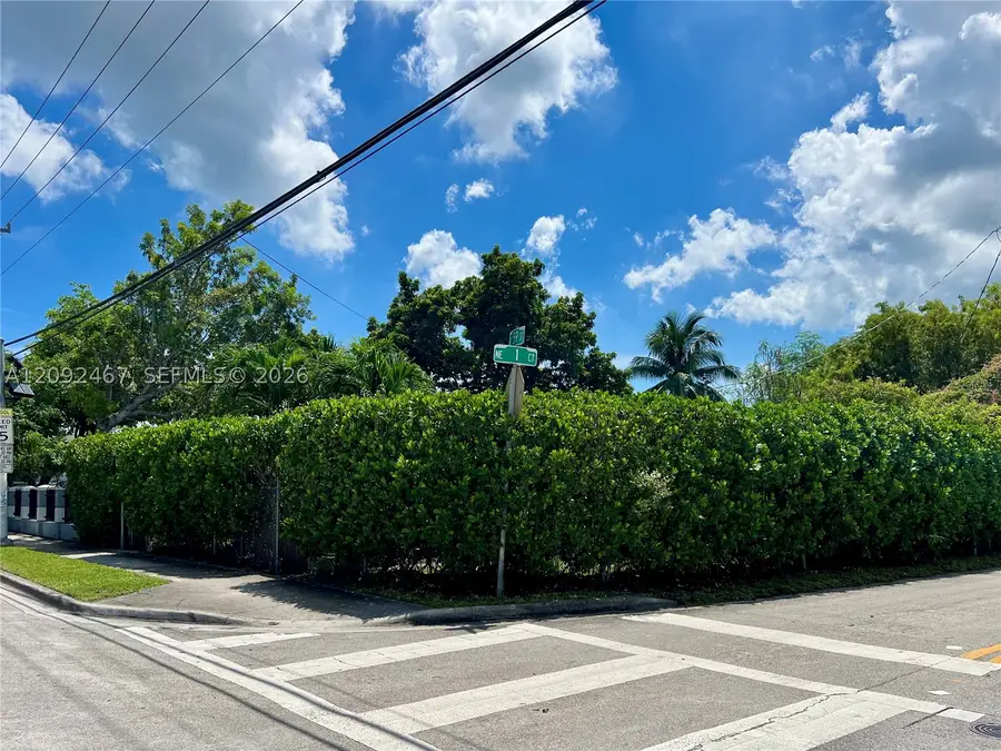 150 NE 59th St, Miami, FL 33137 - #3