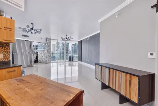350 S Miami Ave #3602, Miami, FL 33130