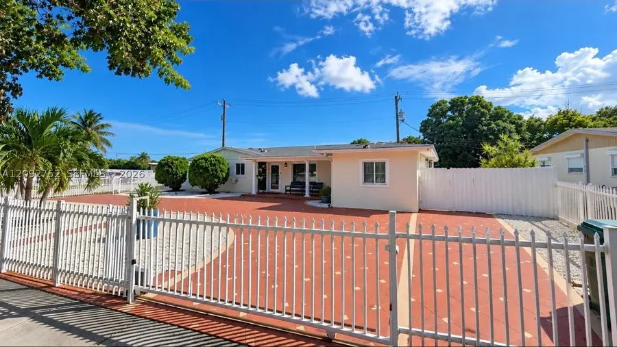 4300 NW 183rd St, Miami Gardens, FL 33055 - #2
