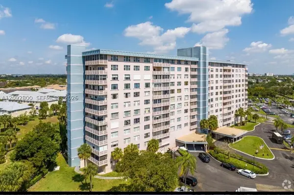 3800 Hillcrest Dr #523, Hollywood, FL 33021