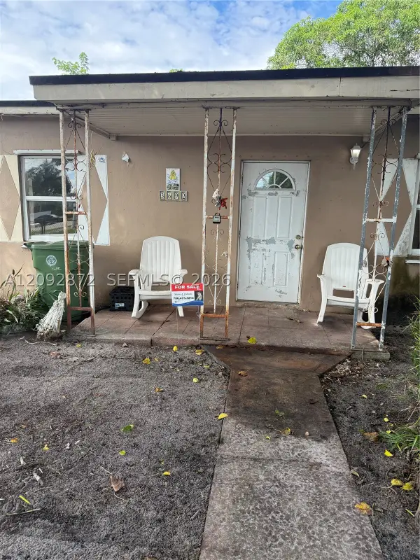 3692 W 2nd Ave, Hialeah, FL 33012