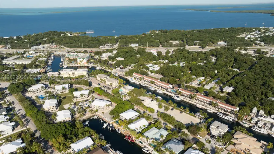 522 Caribbean Dr, Key Largo, FL 33037 - #3